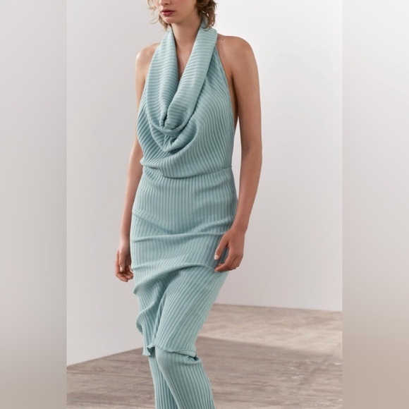 ZARA SLEEVELESS BACKLESS MAXI SWEATER DRESS IN TURQUOISE COLOR SZ MEDIUM - Picture 1 of 8